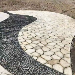 玉林 黄金麻冰裂纹地铺石工地铺装案例