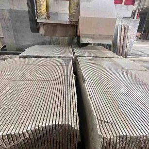 玉林 车间生产日常，黄金麻白麻花岗岩