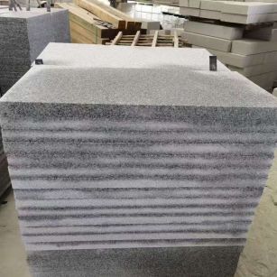 玉林 芝麻白5公分火烧地铺成品，900*400，规格可定制