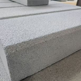 玉林 芝麻灰荔枝面路沿石