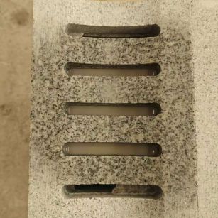 玉林 芝麻白拉丝面花岗岩U型开槽排水槽