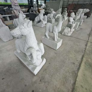 玉林 芝麻白花岗岩造型立体雕刻——十二生肖