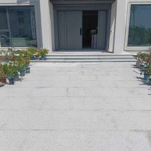 玉林 芝麻白花岗岩地铺石地面铺装