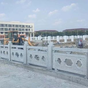 玉林 白麻花岗岩荔枝面河道栏杆