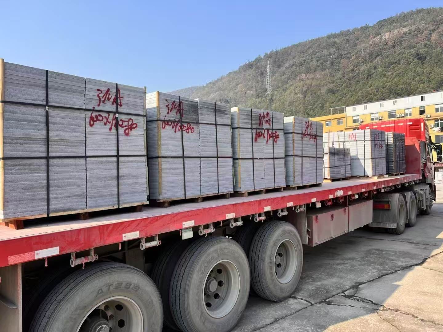 玉林 芝麻灰地铺石出货日常