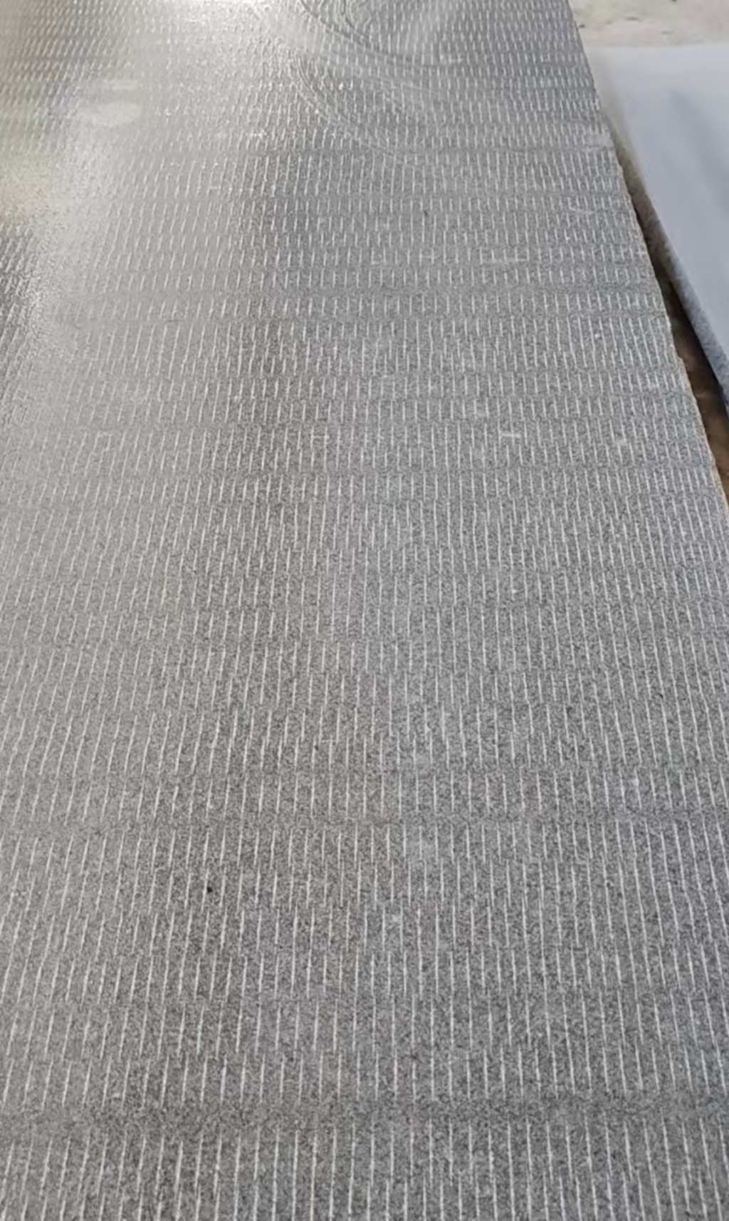 玉林 芝麻灰花岗岩斧剁面，刀斩面