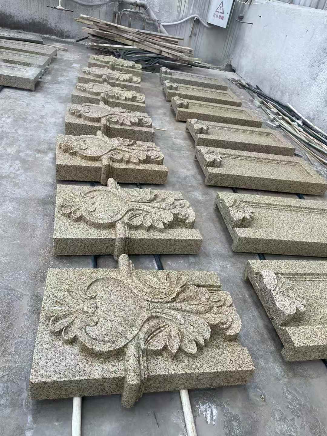 玉林 黄金麻花岗岩别墅外墙雕刻板