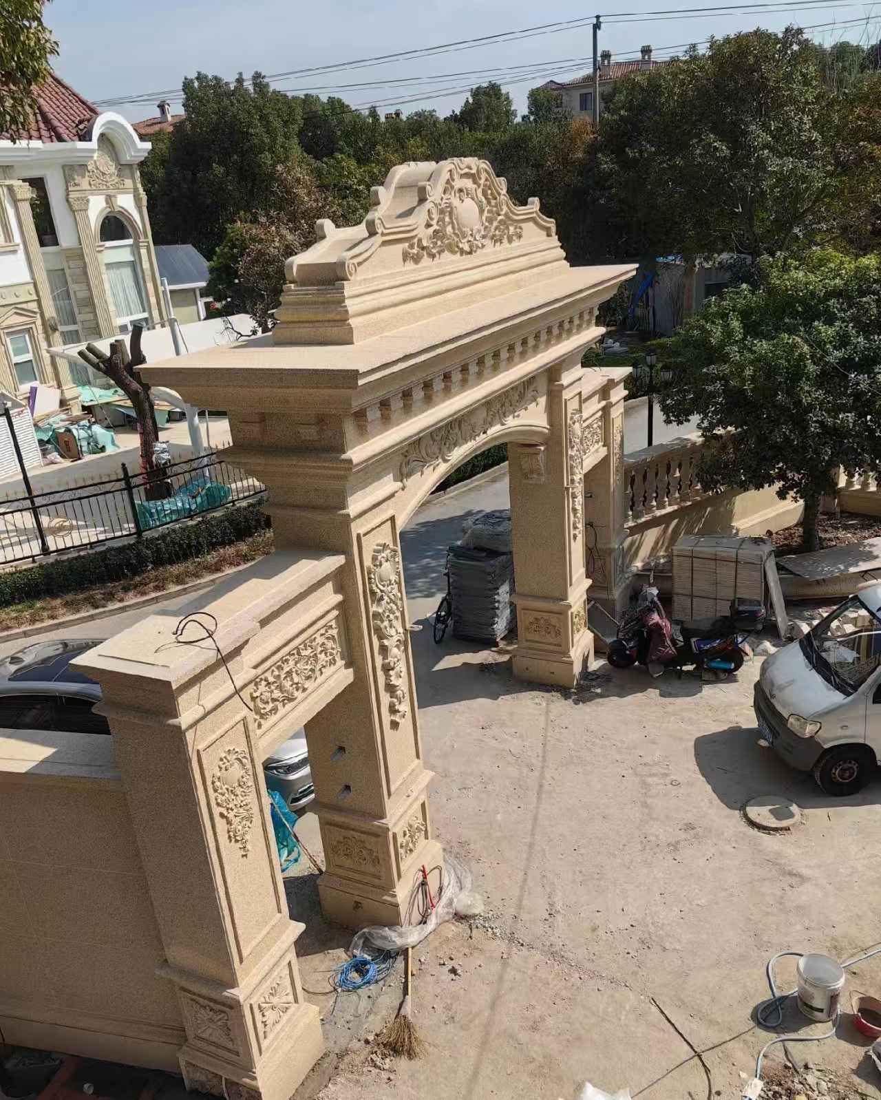 玉林 黄金麻荔枝面花岗岩别墅门楼