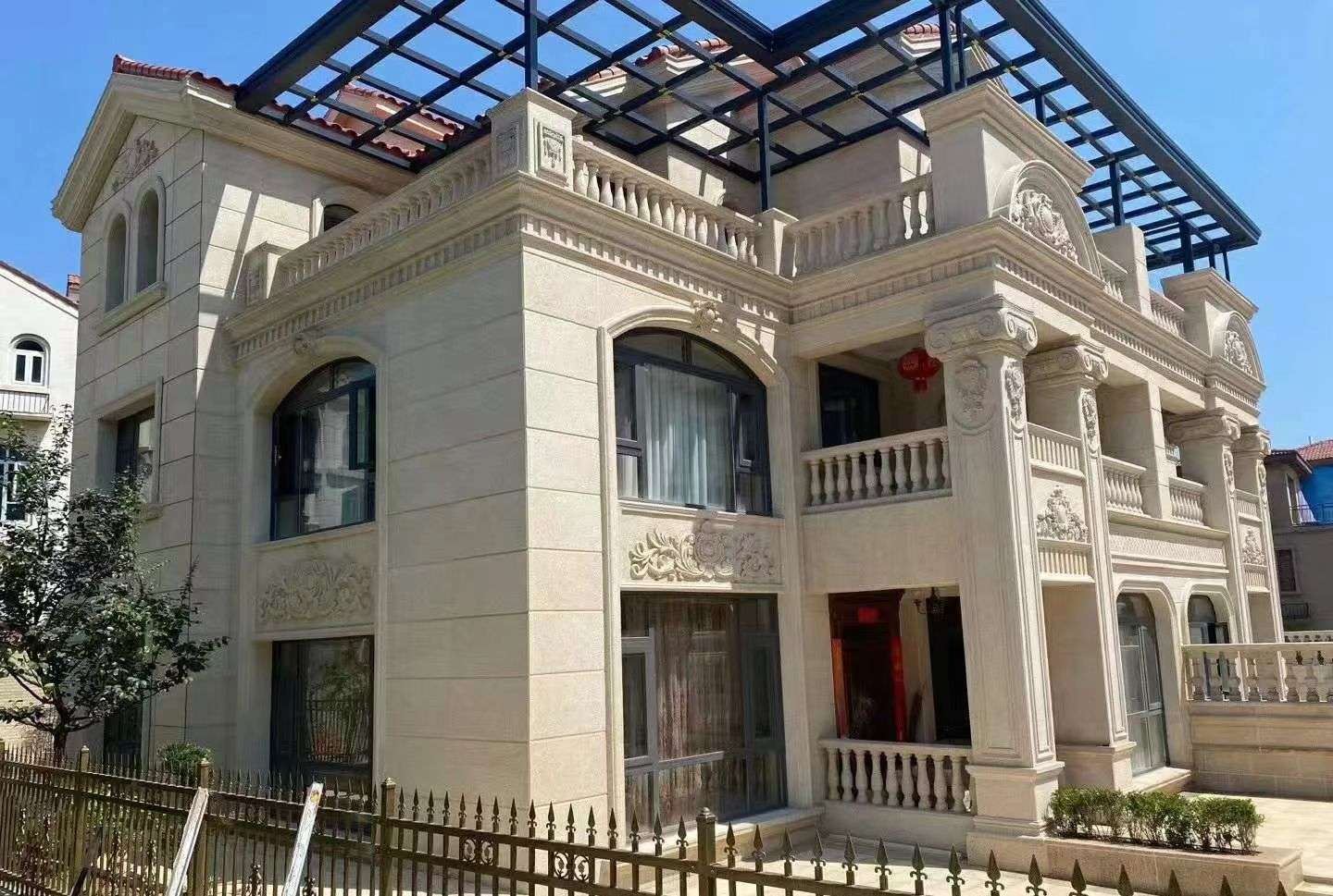 玉林 黄金麻花岗岩荔枝面别墅外墙干挂