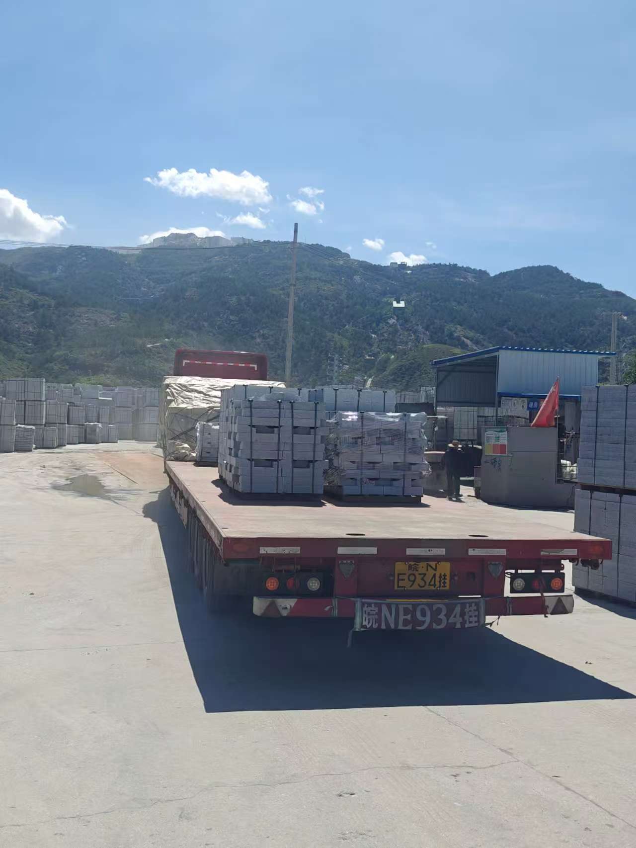 玉林 芝麻白仿形路沿石，直形路沿石