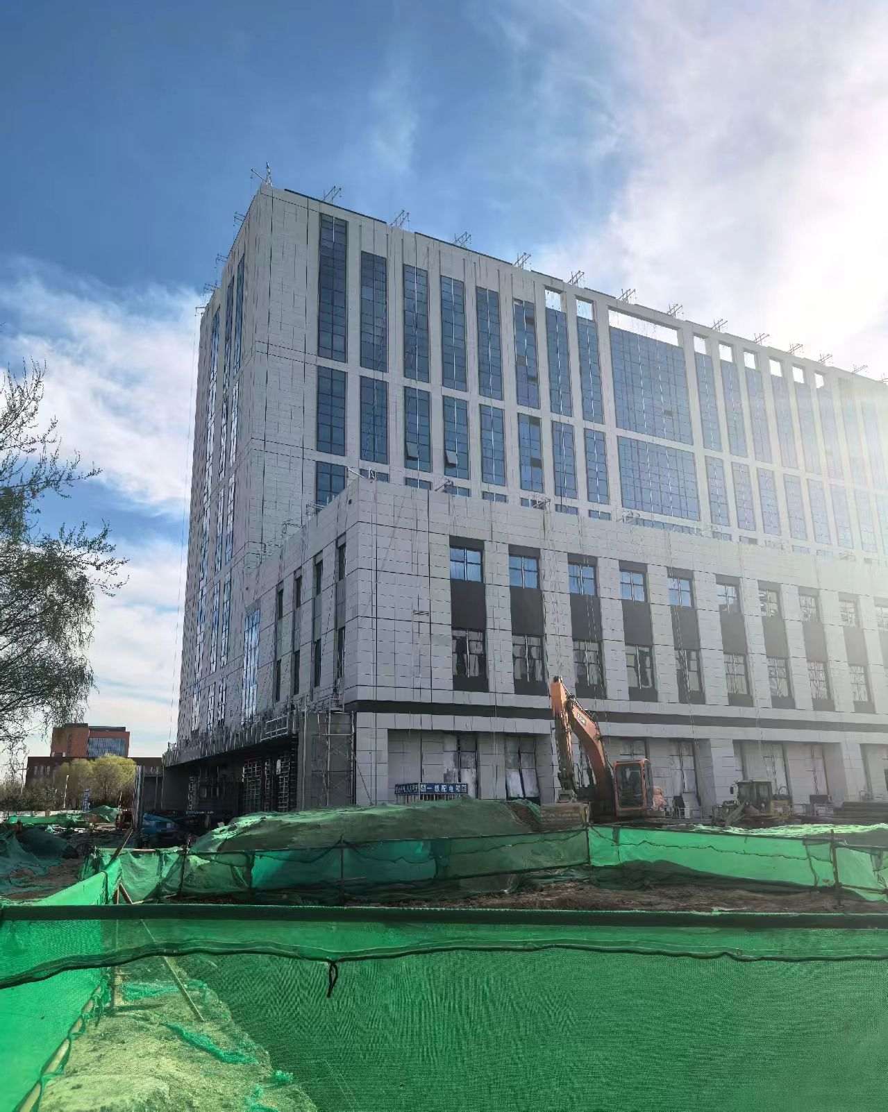 玉林 白麻花岗岩石材外墙干挂