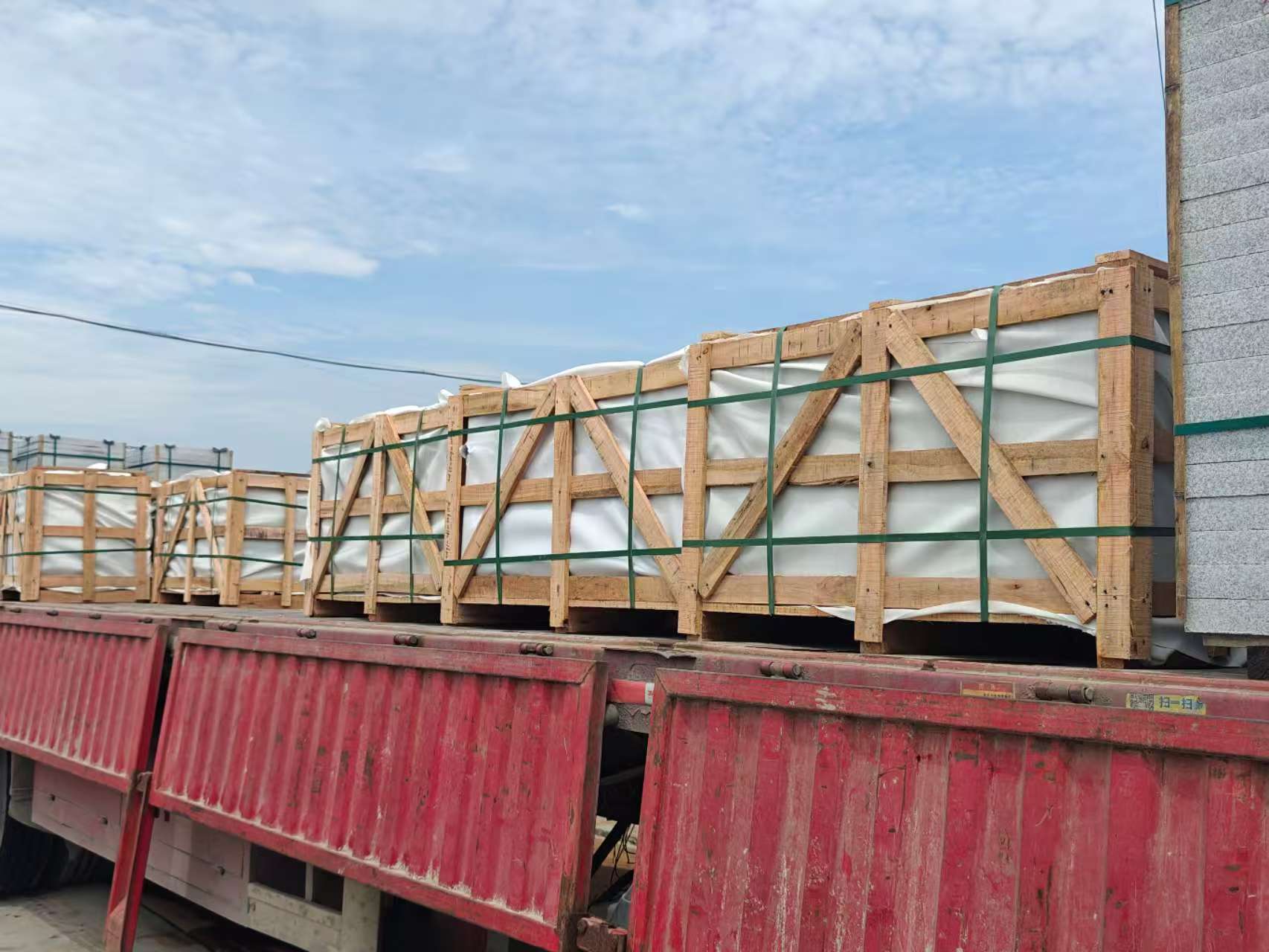 玉林 芝麻白花岗岩地铺石出口专车-泰国游