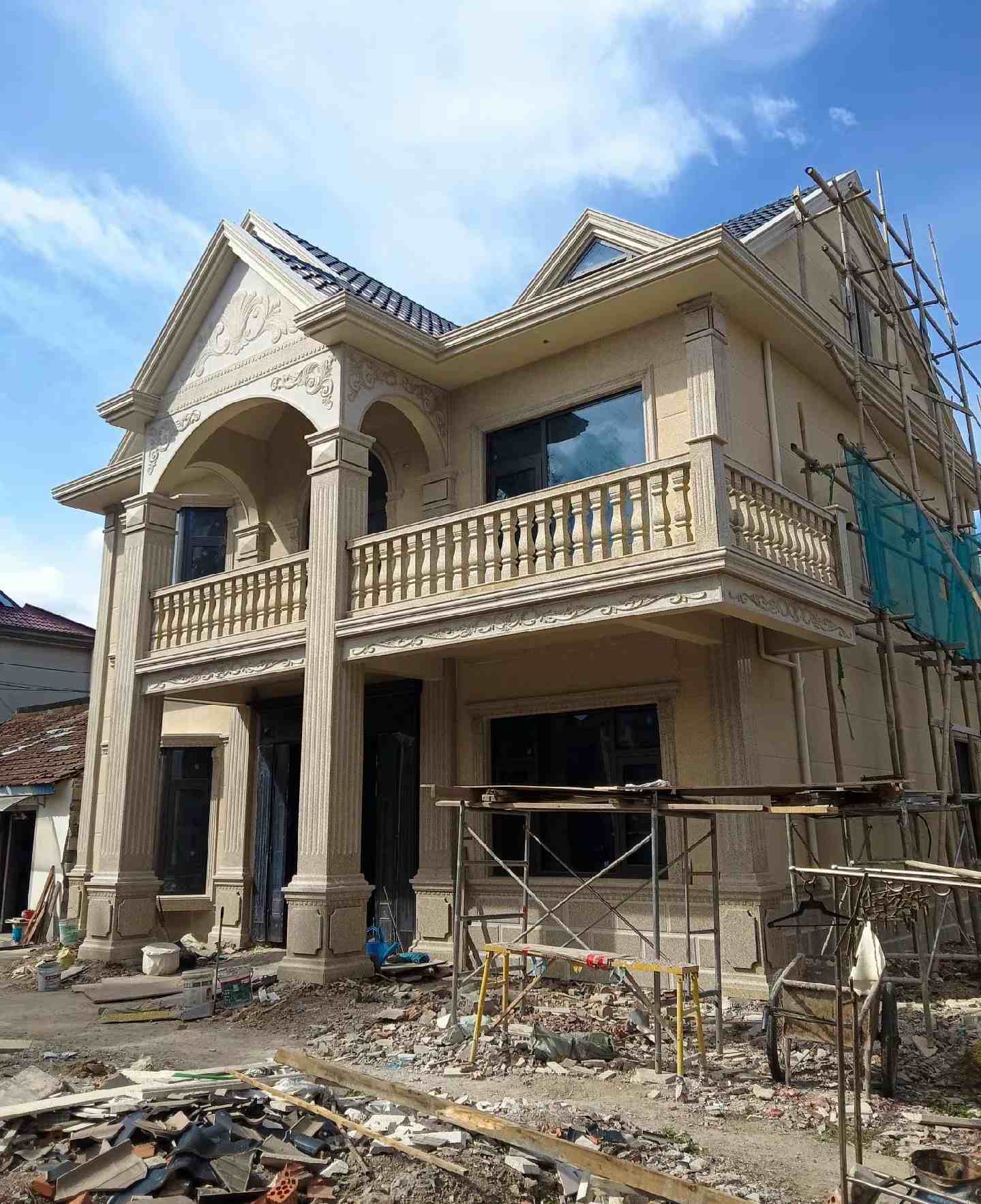 玉林 黄金麻花岗岩石材私人别墅雕花门楼柱阳台栏杆