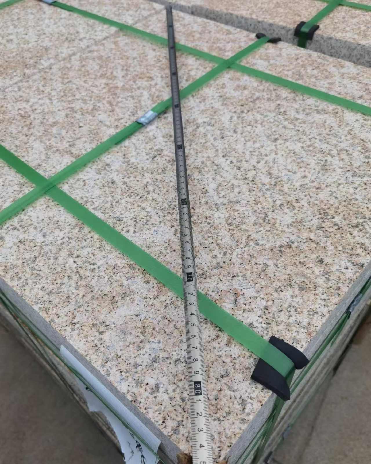 玉林 黄金麻火烧面地铺石