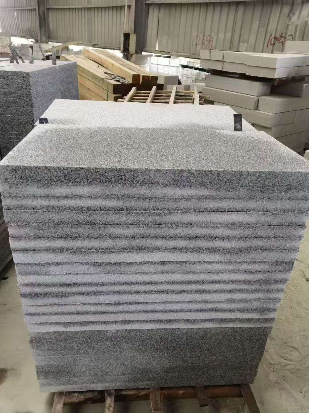 玉林 芝麻白5公分火烧地铺成品，900*400，规格可定制